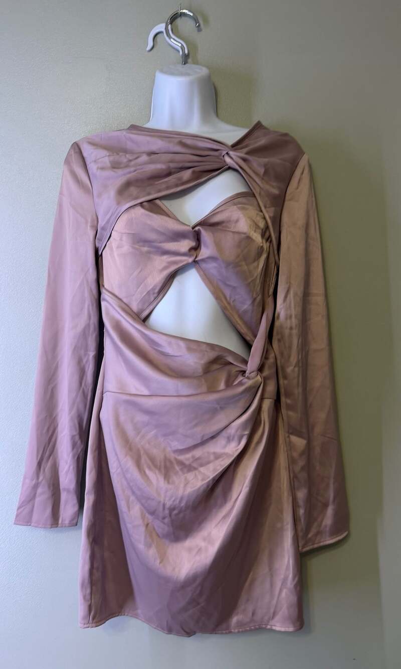PrettyLittleThing Mauve Twist Cut Out Dress